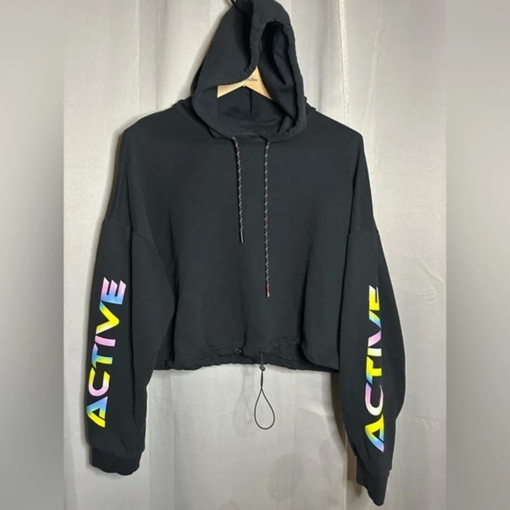 Zyia Active Ombre Black Cropped Drawstring Hoodie Sweatshirt Size Large - Picture 1 of 7